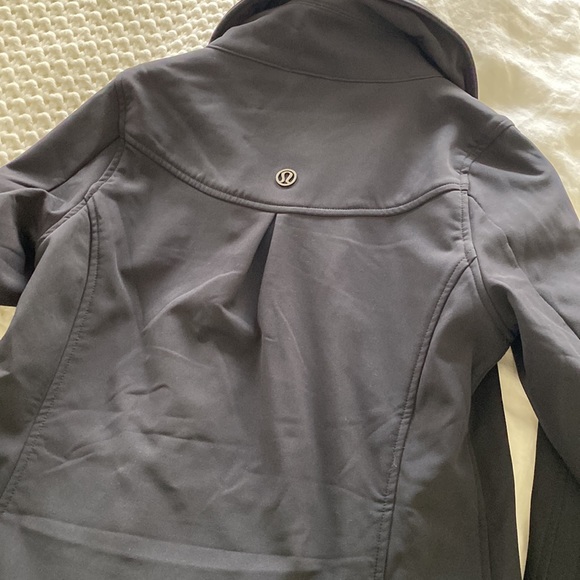 Lululemon Black Audrey Jacket 4 Rare Softshell - Picture 7 of 7